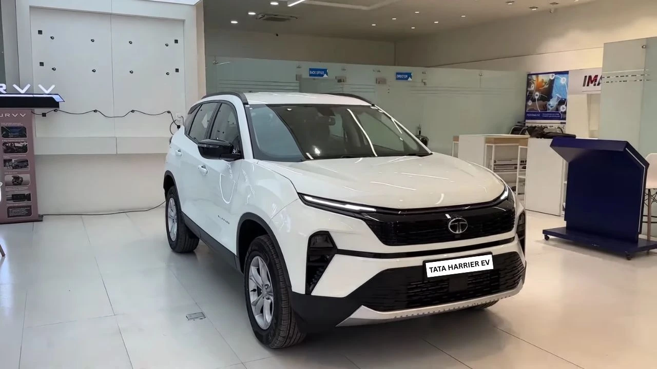 Tata Harrier EV 2025- पेट्रोल की चिंता छोड़ो! Tata का नया EV लाए 500KM रेंज और लग्जरी फीचर्स के साथ