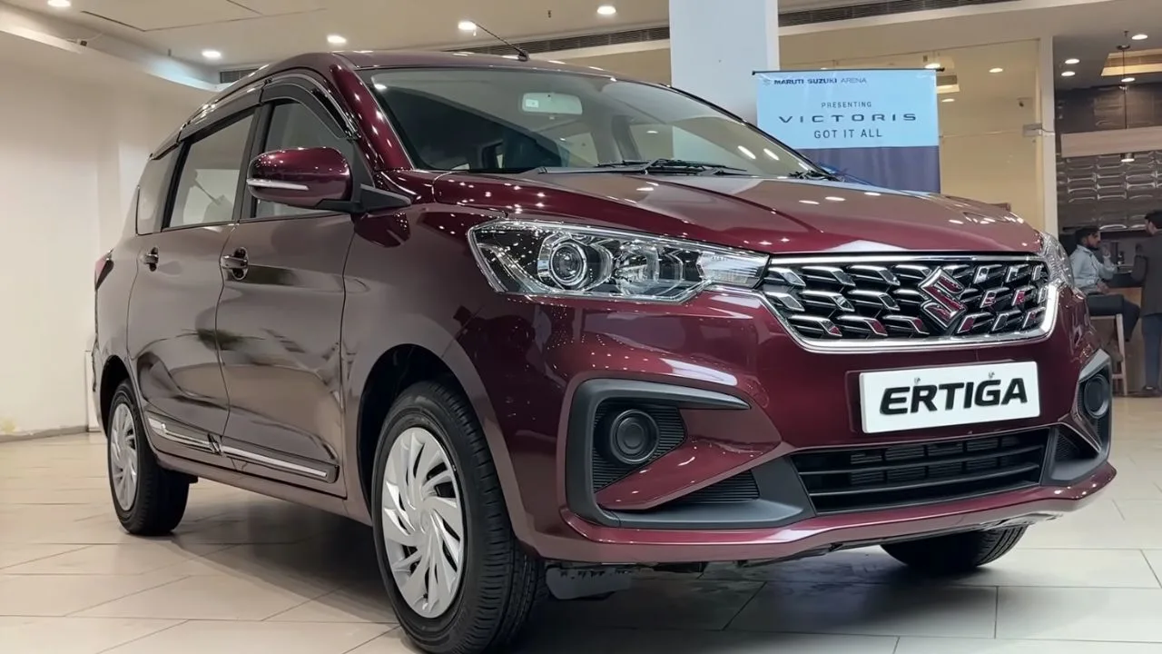 2025 Maruti Ertiga: अब 6 एयरबैग्स के साथ और भी सुरक्षित, क्या नई कीमत में है ये बेस्ट फैमिली कार?
